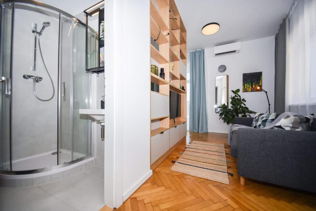 Apartment Center - Comfy & Modern